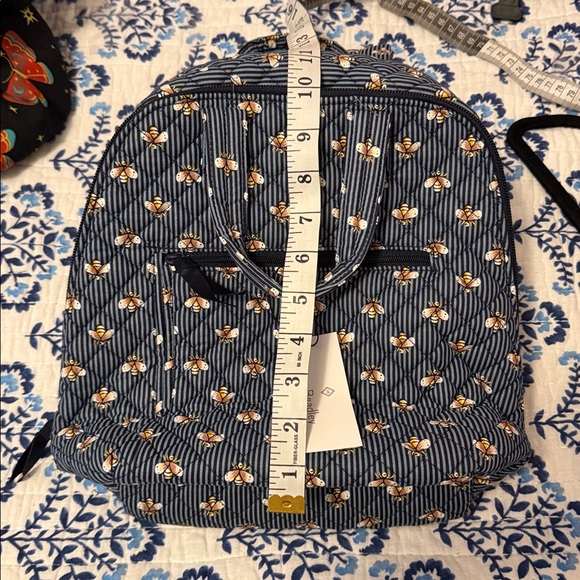 NWT Vera Bradley bee pattern tote backpack - Picture 5 of 5